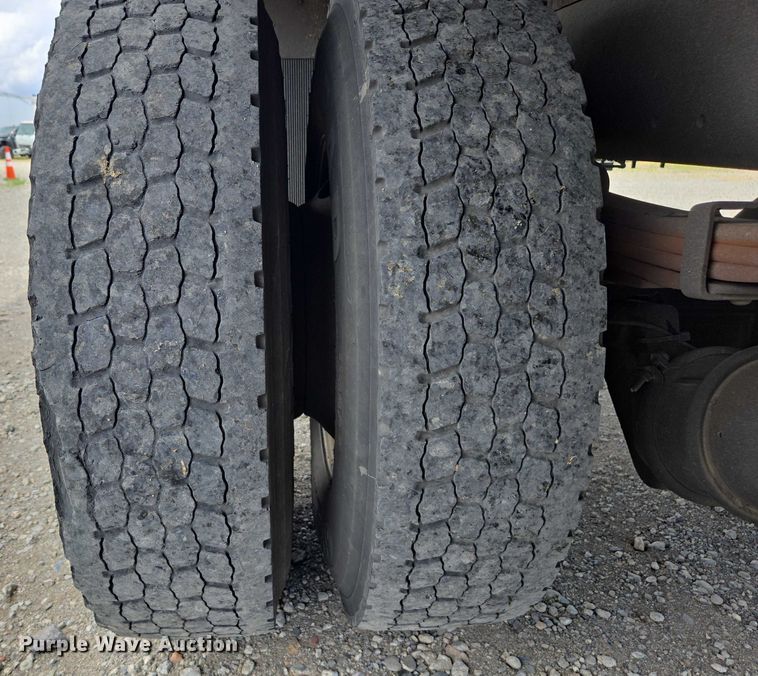 image for item YA0492 2012 Freightliner  Business Class M2 106 box truck