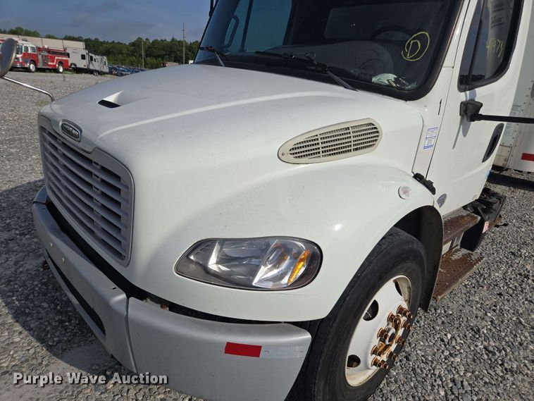 image for item YA0523 2014 Freightliner Business Class M2 106 box truck