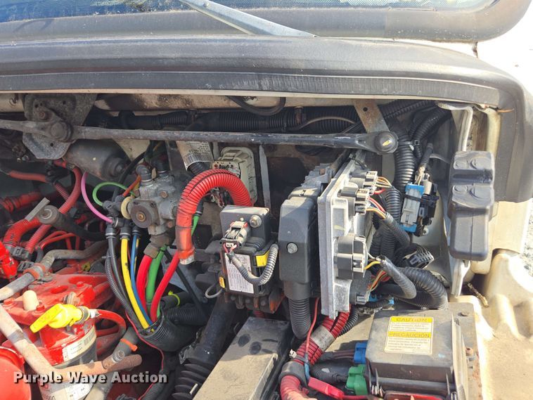 image for item YA0523 2014 Freightliner Business Class M2 106 box truck