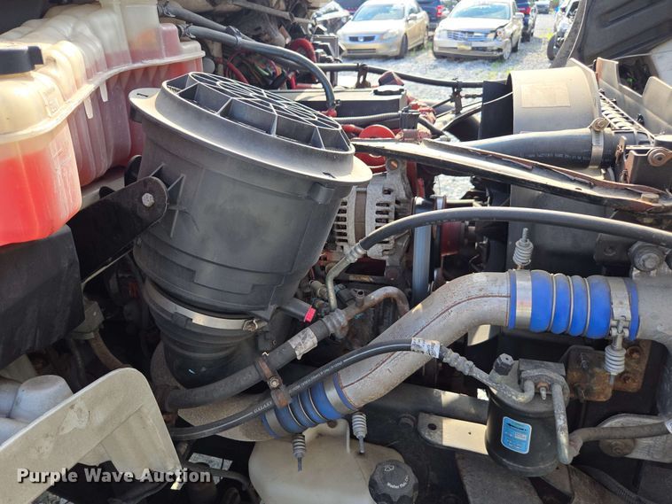 image for item YA0523 2014 Freightliner Business Class M2 106 box truck