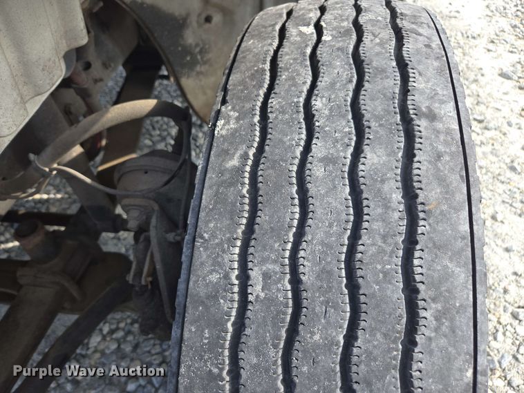 image for item YA0523 2014 Freightliner Business Class M2 106 box truck