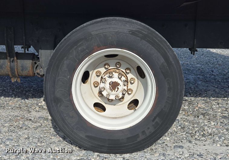 image for item YA0523 2014 Freightliner Business Class M2 106 box truck