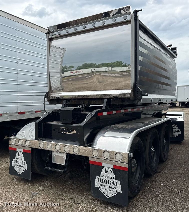 image for item YA0539 2022 Rogue RTB5004 transfer pup trailer