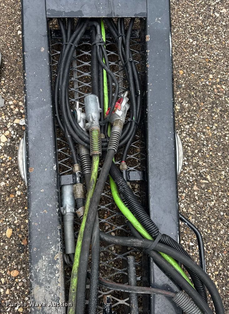 image for item YA0539 2022 Rogue RTB5004 transfer pup trailer