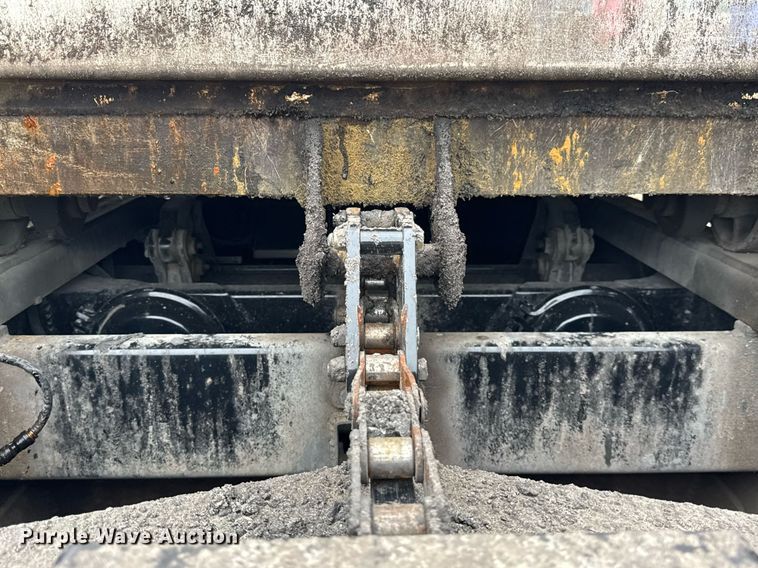 image for item YA0539 2022 Rogue RTB5004 transfer pup trailer