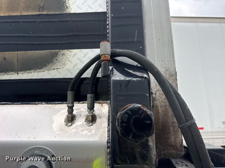 image for item YA0539 2022 Rogue RTB5004 transfer pup trailer