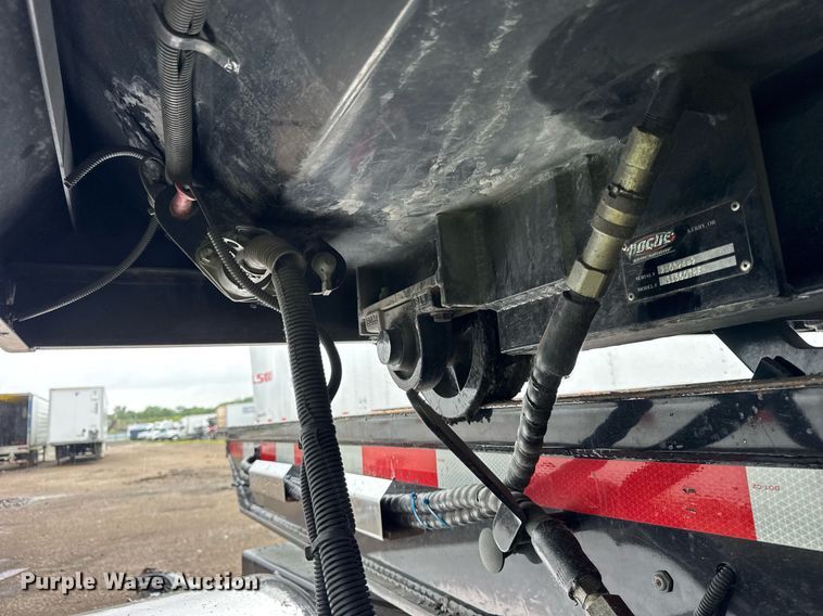 image for item YA0539 2022 Rogue RTB5004 transfer pup trailer