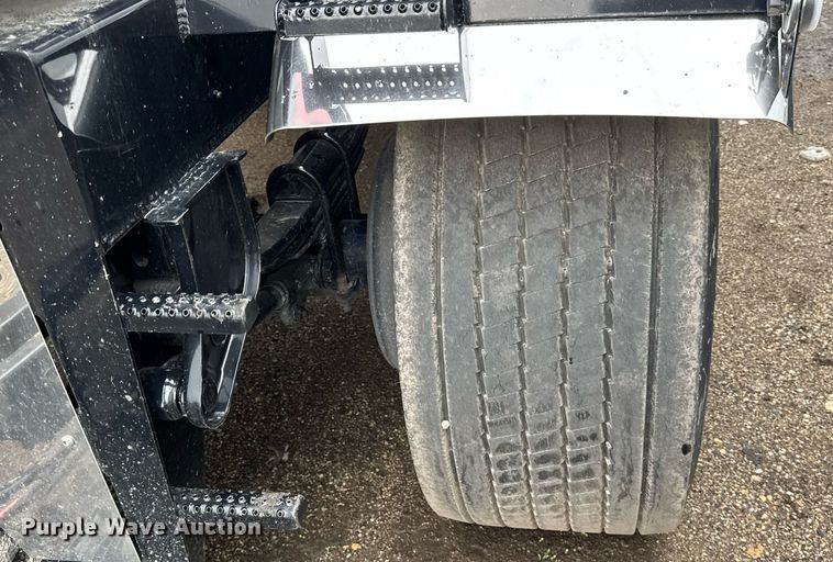 image for item YA0539 2022 Rogue RTB5004 transfer pup trailer