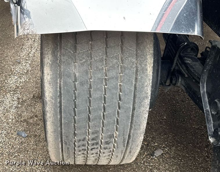 image for item YA0539 2022 Rogue RTB5004 transfer pup trailer