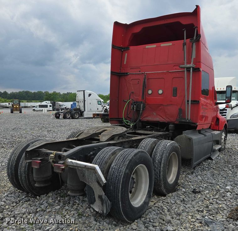 image for item YA0540 2018 International LT625 semi truck