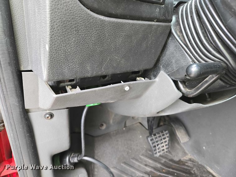 image for item YA0540 2018 International LT625 semi truck