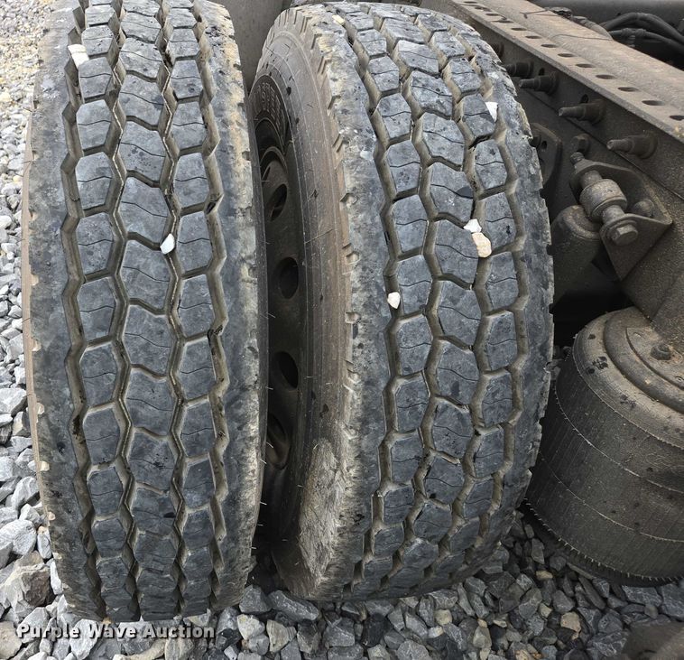 image for item YA0540 2018 International LT625 semi truck