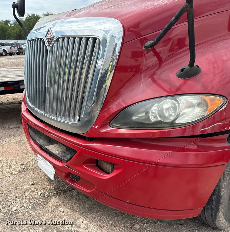 image for item YA0554 2014 International ProStar Plus 122 semi truck