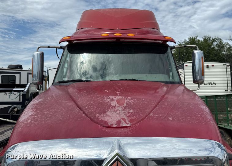 image for item YA0554 2014 International ProStar Plus 122 semi truck