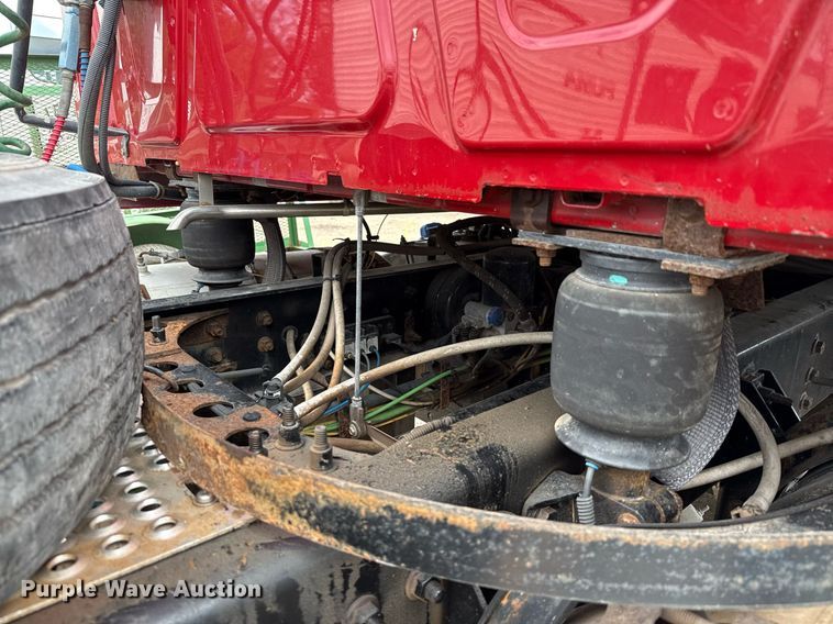 image for item YA0554 2014 International ProStar Plus 122 semi truck