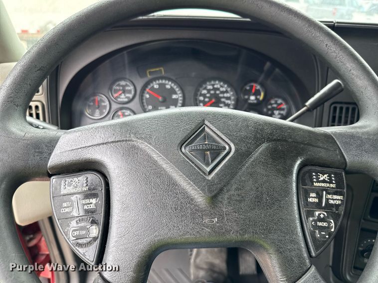 image for item YA0554 2014 International ProStar Plus 122 semi truck