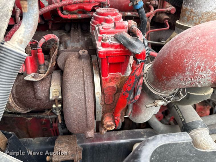 image for item YA0554 2014 International ProStar Plus 122 semi truck