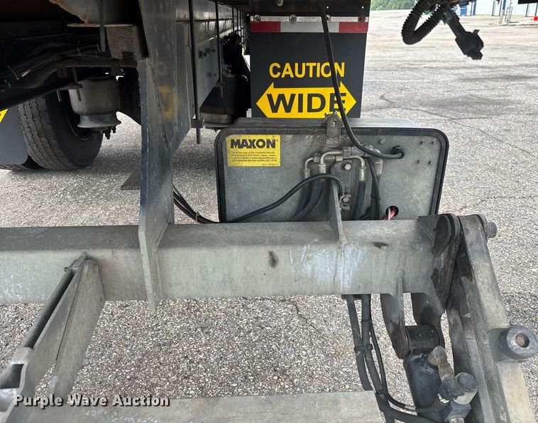 image for item YA0555 2018 Freightliner Business Class M2 106 box truck