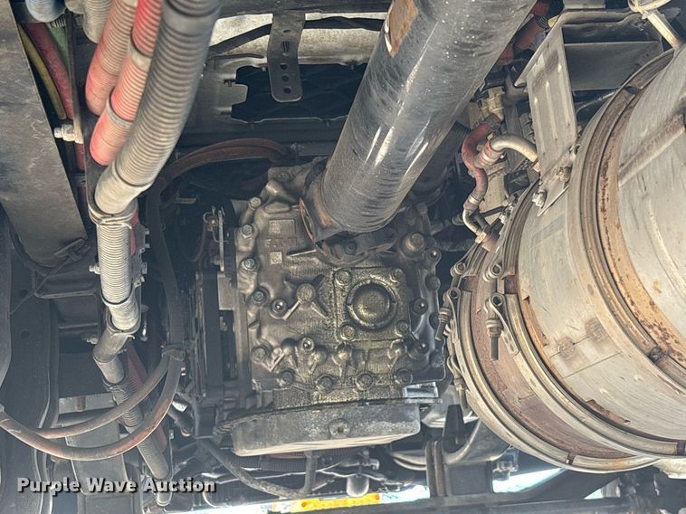 image for item YA0555 2018 Freightliner Business Class M2 106 box truck