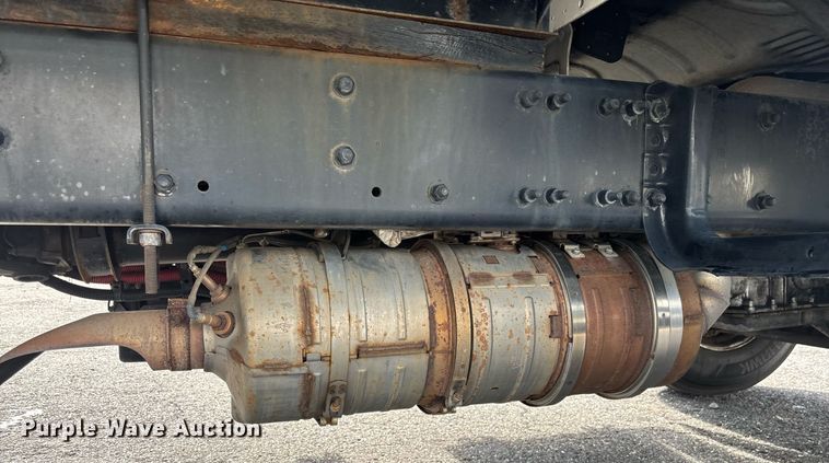 image for item YA0555 2018 Freightliner Business Class M2 106 box truck