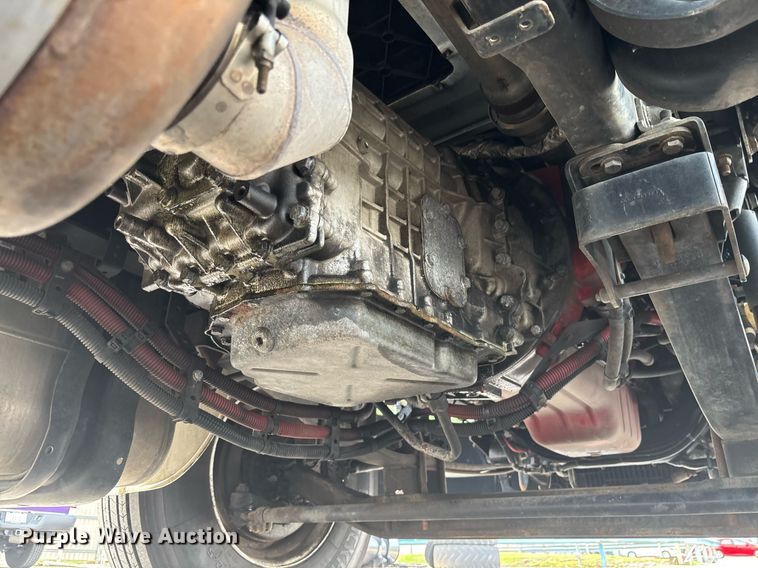 image for item YA0555 2018 Freightliner Business Class M2 106 box truck