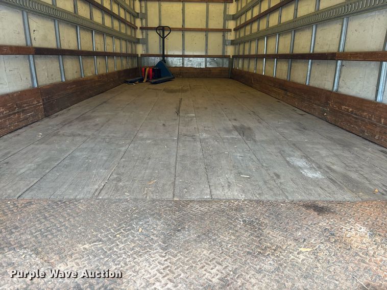 image for item YA0555 2018 Freightliner Business Class M2 106 box truck