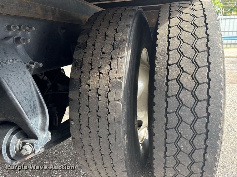 image for item YA0555 2018 Freightliner Business Class M2 106 box truck