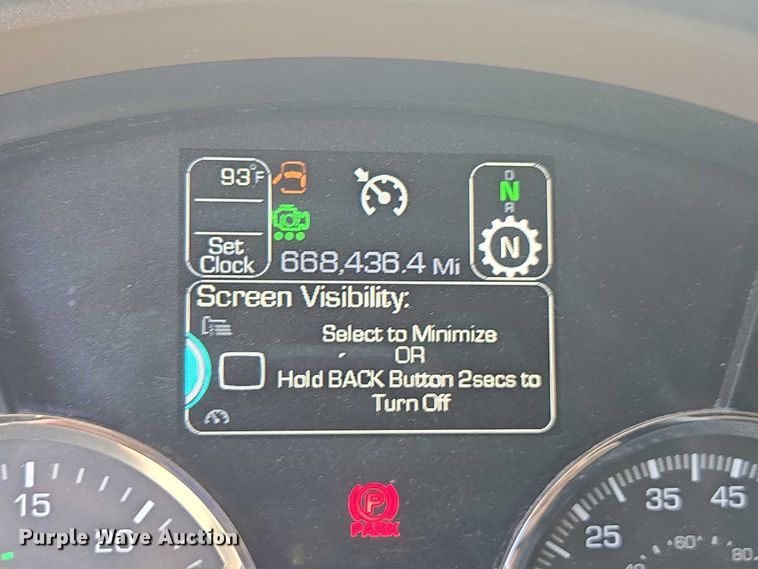 image for item YA0572 2019 Kenworth T680 semi truck