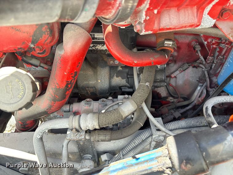 image for item YA0574 2015 International ProStar Plus 122 semi truck