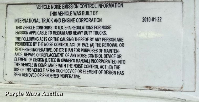 image for item YA0574 2015 International ProStar Plus 122 semi truck