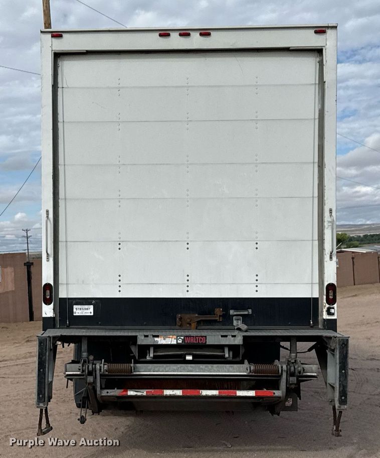 image for item YA0609 2018 International DuraStar 4300 box truck