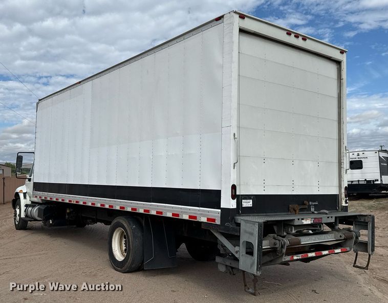 image for item YA0609 2018 International DuraStar 4300 box truck