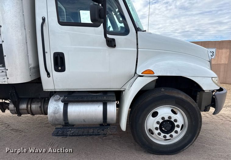 image for item YA0609 2018 International DuraStar 4300 box truck