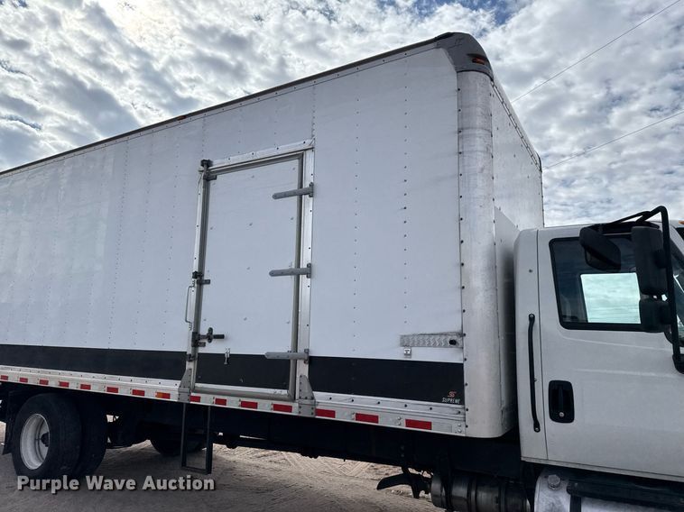 image for item YA0609 2018 International DuraStar 4300 box truck