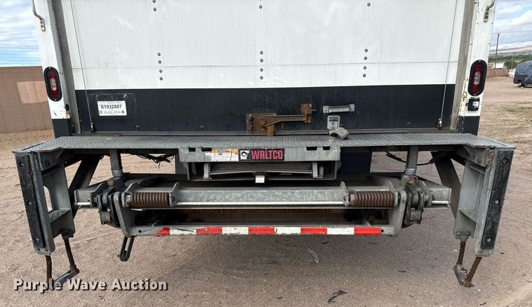 image for item YA0609 2018 International DuraStar 4300 box truck