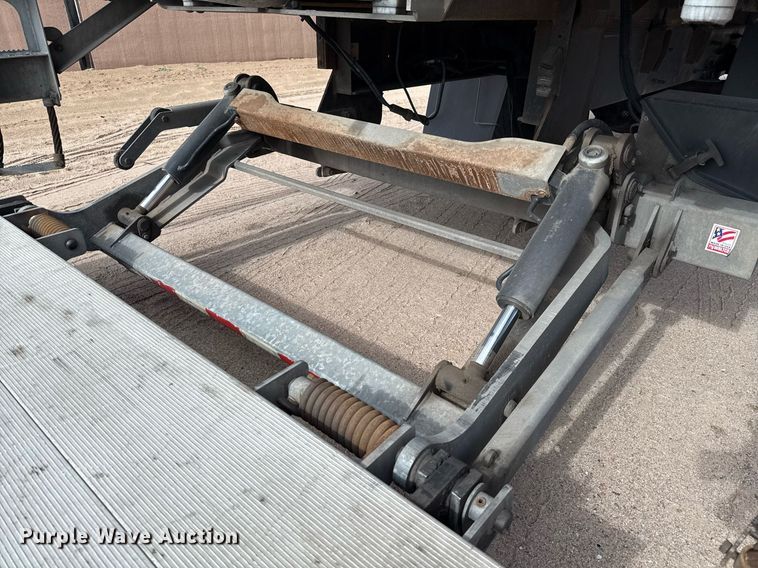 image for item YA0609 2018 International DuraStar 4300 box truck