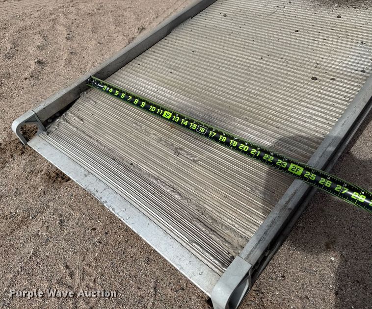 image for item YA0609 2018 International DuraStar 4300 box truck