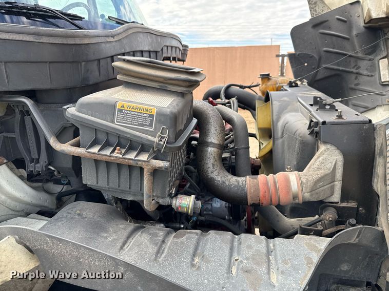 image for item YA0609 2018 International DuraStar 4300 box truck