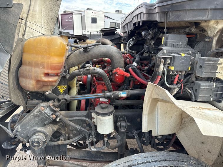 image for item YA0609 2018 International DuraStar 4300 box truck