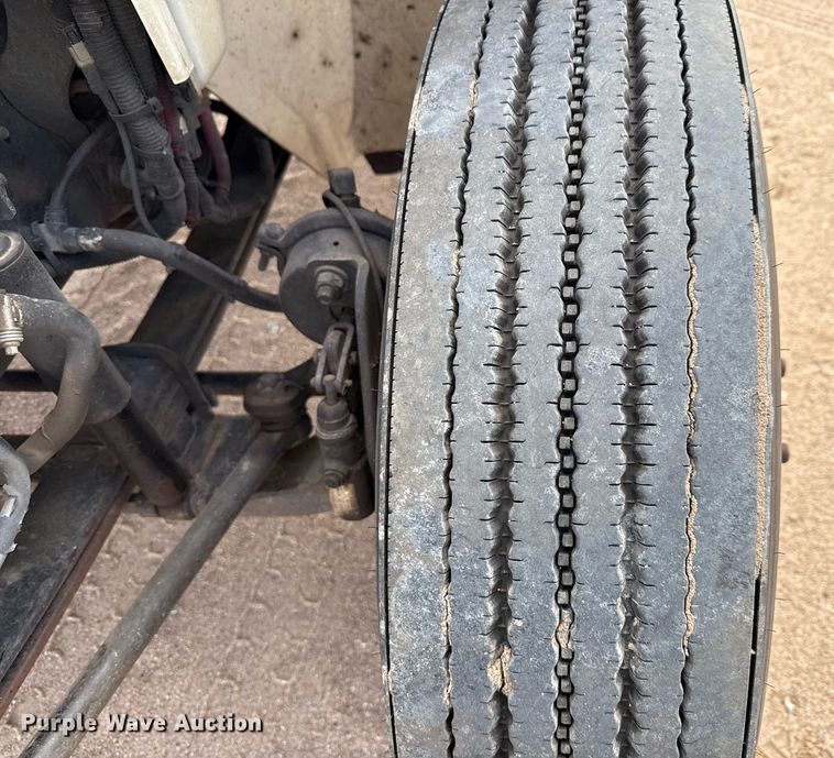 image for item YA0609 2018 International DuraStar 4300 box truck