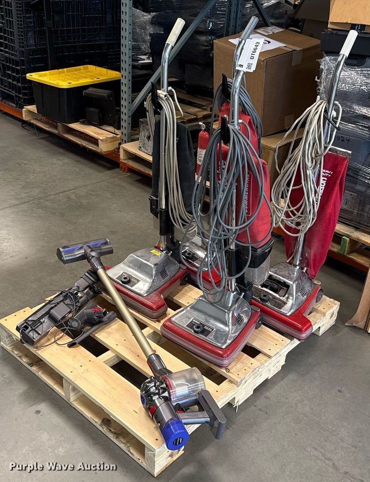 image for item DT6643 Vacuums