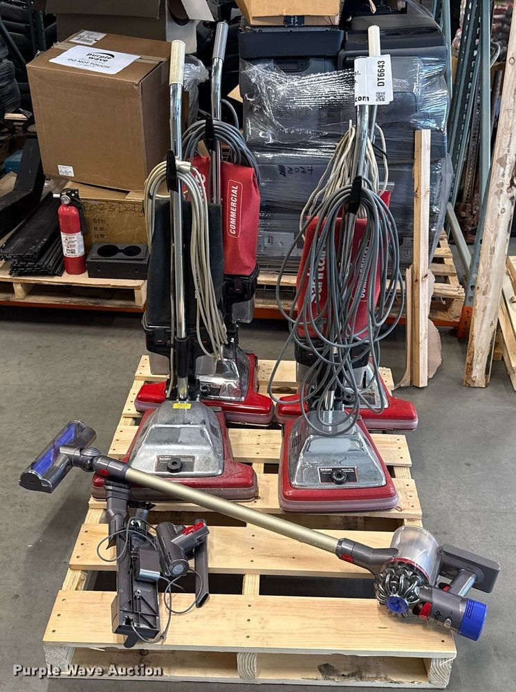 image for item DT6643 Vacuums