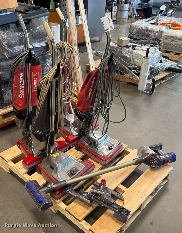 image for item DT6643 Vacuums