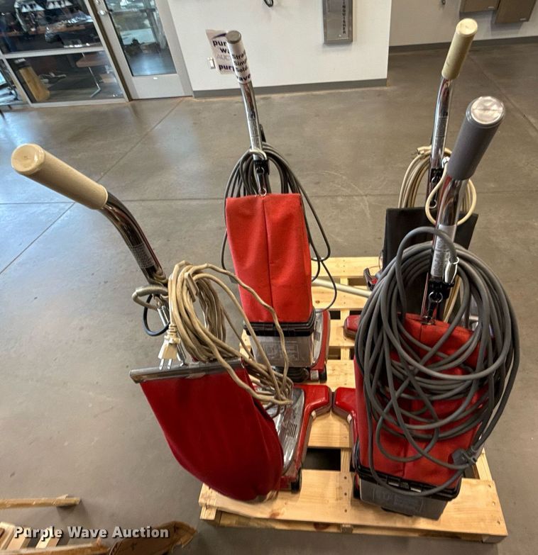 image for item DT6643 Vacuums