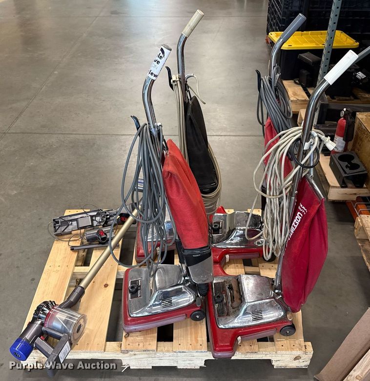 image for item DT6643 Vacuums