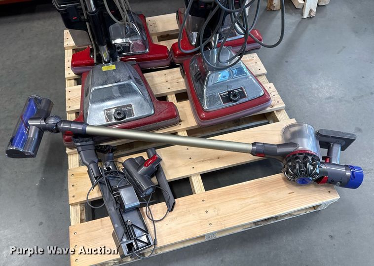 image for item DT6643 Vacuums