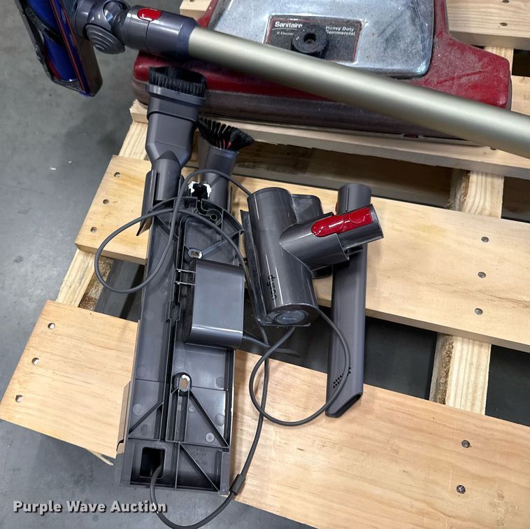 image for item DT6643 Vacuums