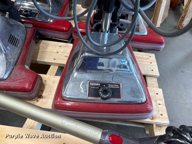 image for item DT6643 Vacuums