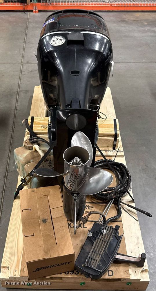 image for item DT6646 2007 Mercury Optimax outboard engine