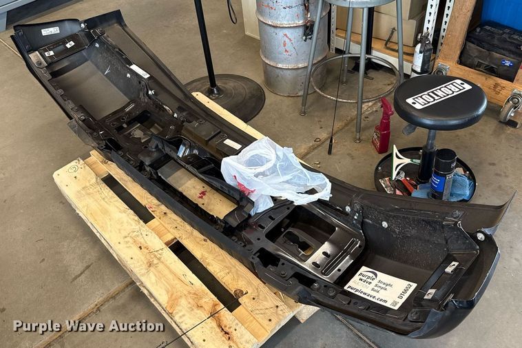 image for item DT6652 2025 Ford F350 bumper